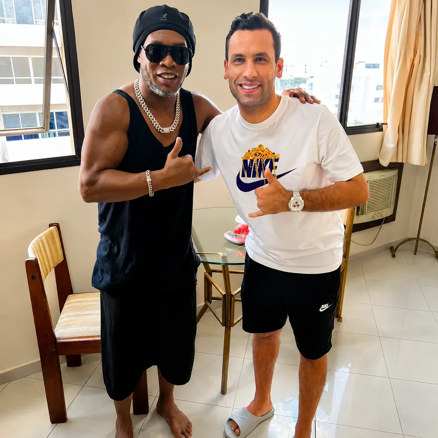 Parceria da X1 com Ronaldinho Gaúcho